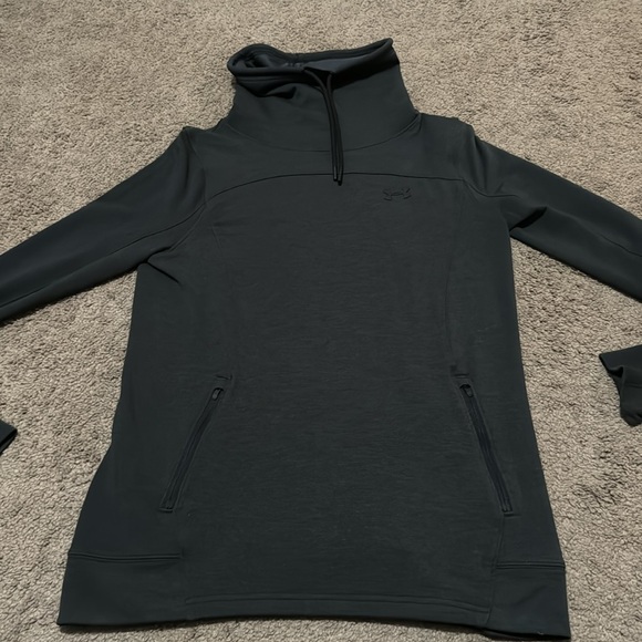 Under Armour Cowl Neck Top-S-Side Zip Pockets-Thumb Covers-Longer Length-Gray - Picture 10 of 16